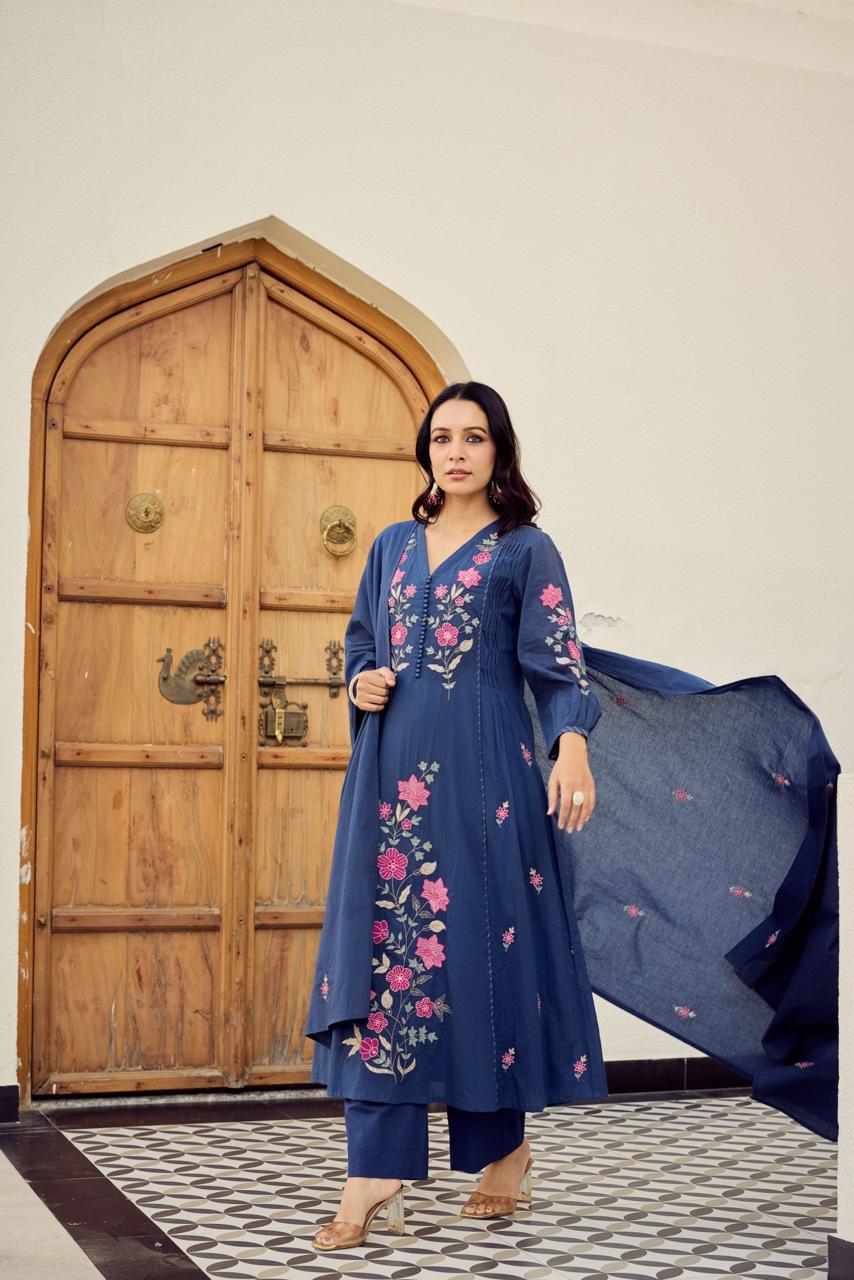 Blue mul cotton with full thread work three piece set (A1516)