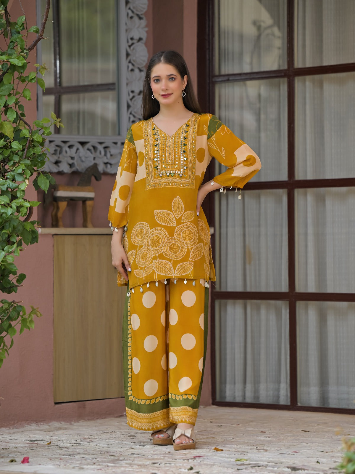 Natural crape smart two piece cordset (C498)