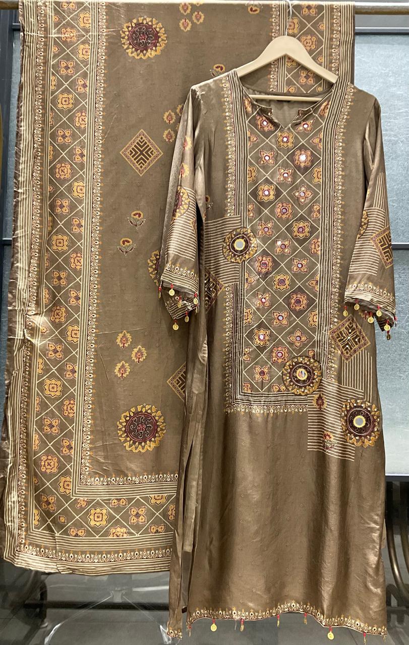 Pure dola silk with lining designer three piece set (C781)