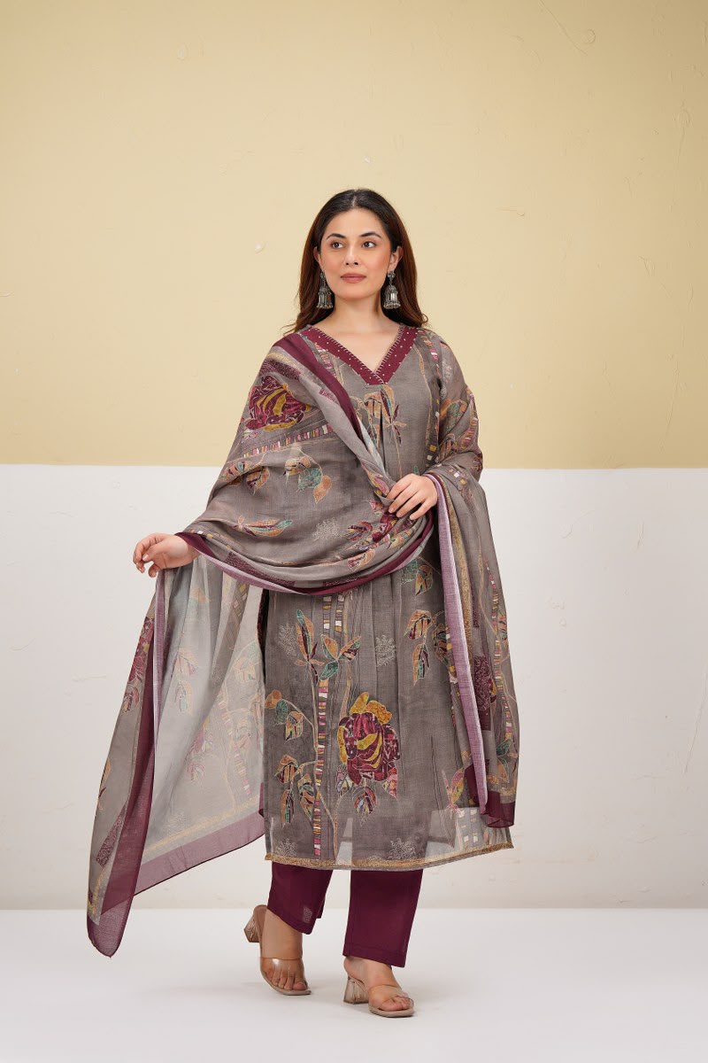 Cotton with mul lining an extremely beautiful three piece set (B1039)