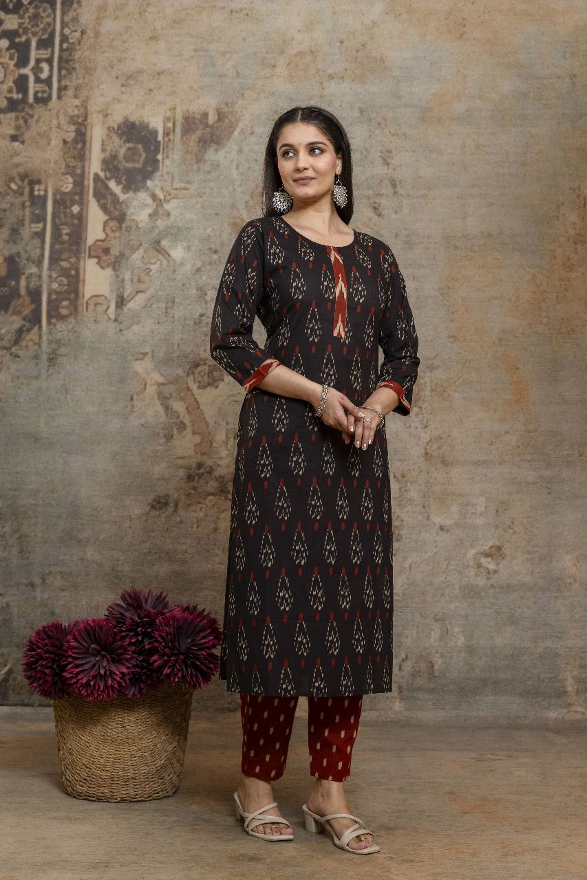 Black ikkat with quilted jacket three piece set (A1303)