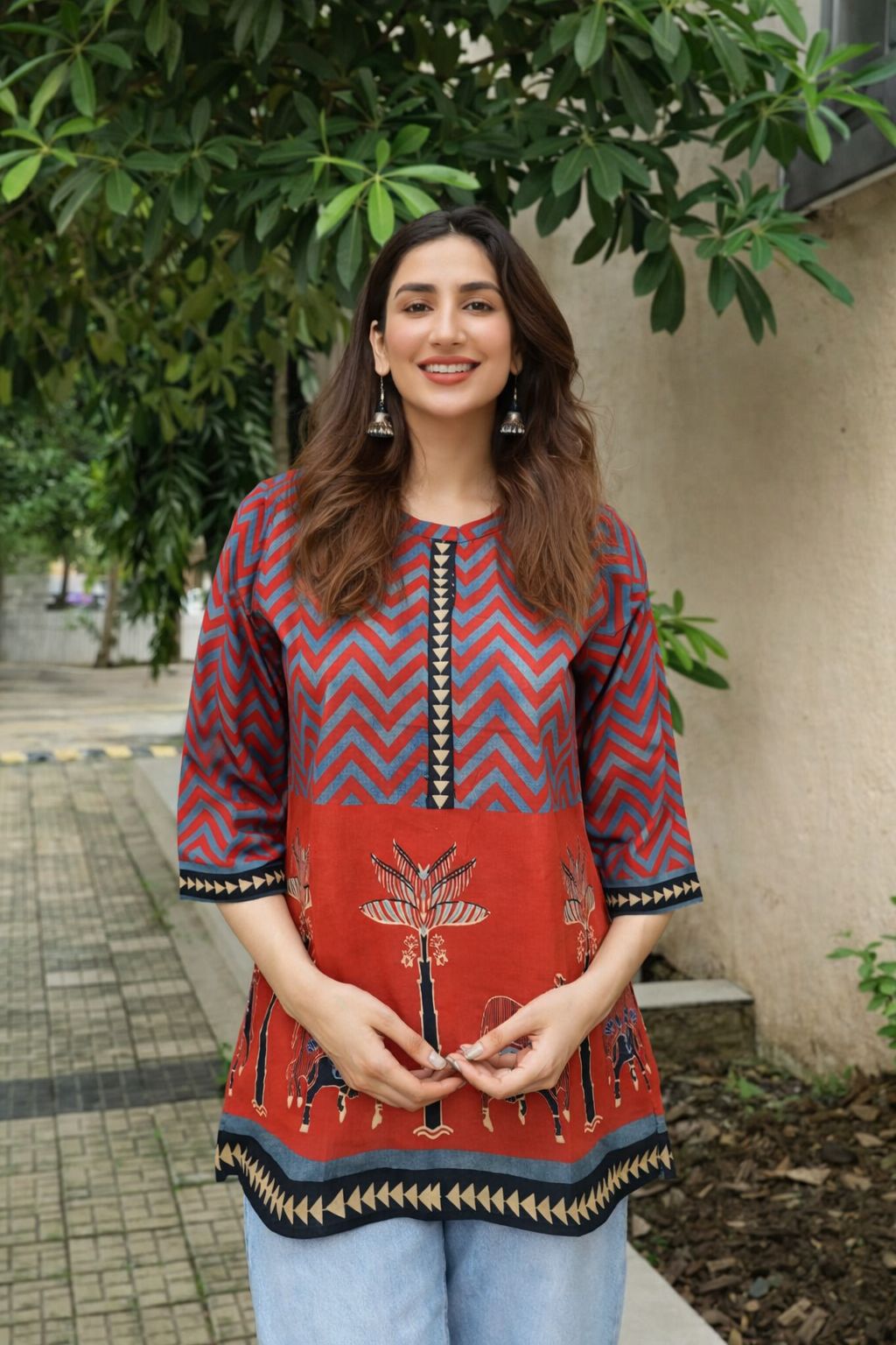 Pure cotton placement print front and back smart only top length is 32 inch (B268)