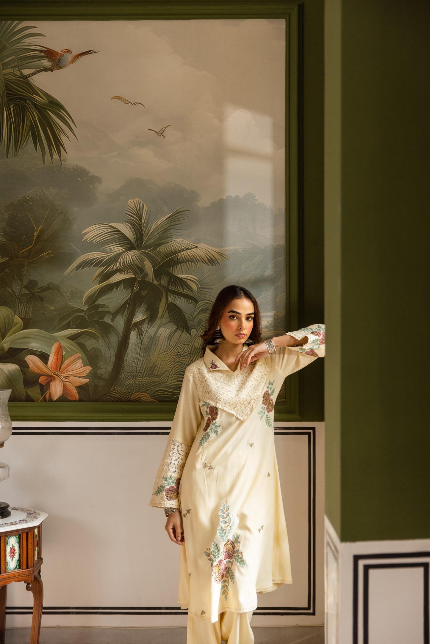 Off white pakistani pattern full thread work two piece cordset (B161)