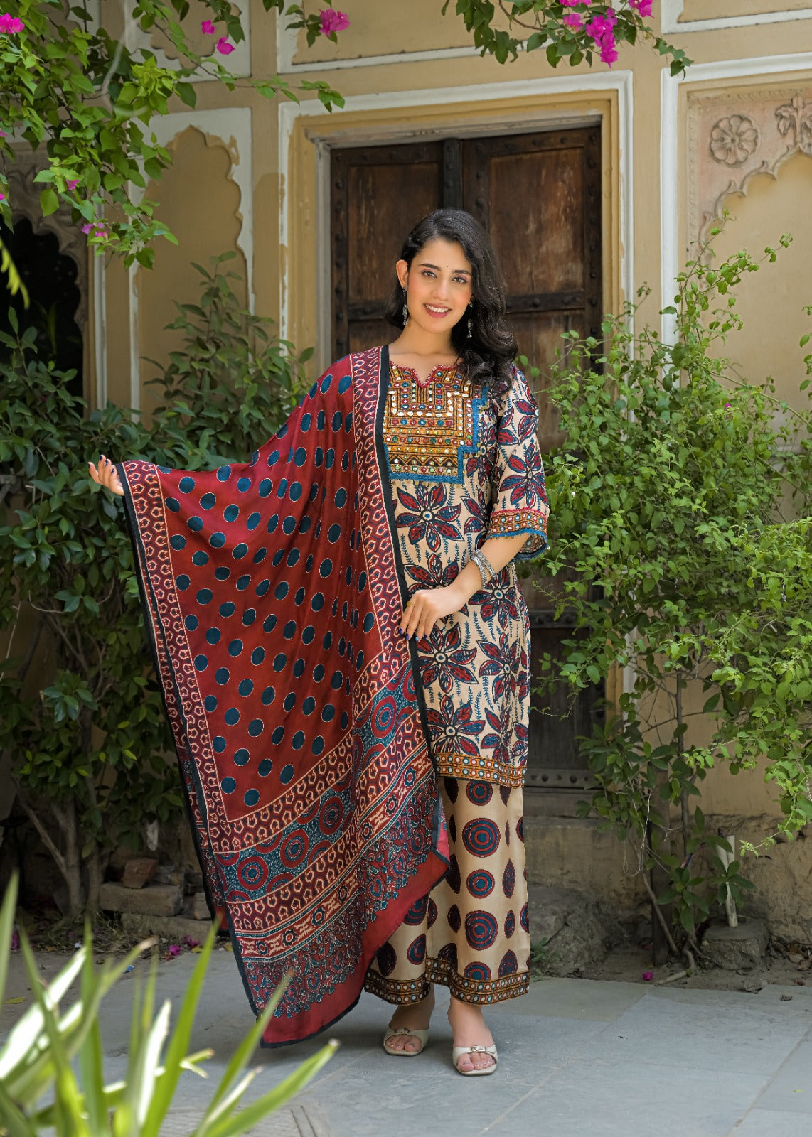 Pure crape silk with mul lining three piece set (C470)