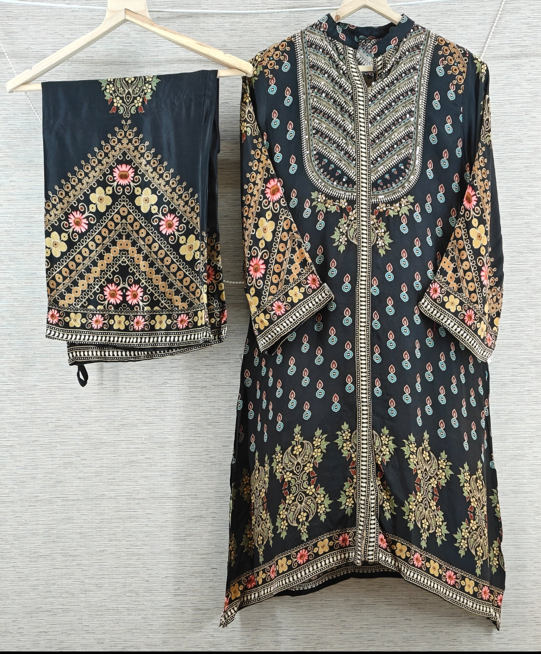 Natural crape smart two piece (C286)
