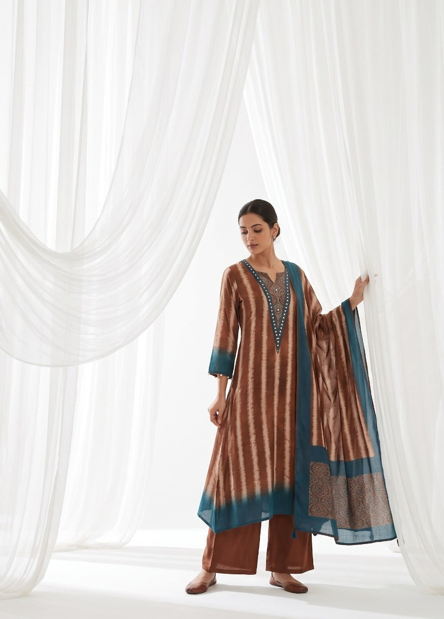 Russian silk beautiful three piece set (C392)