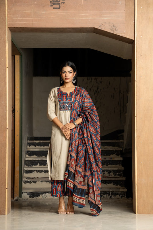 Fown with blue kalmakari three piece set (P636)