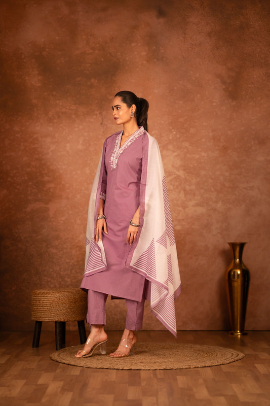 Lilac pure cotton with digital print dupatta three piece set (A366)