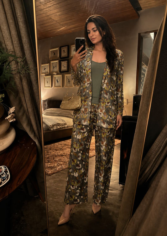 Pure muslin blazer top and bottom stylish three piece cordset with button to close blazer (B948)