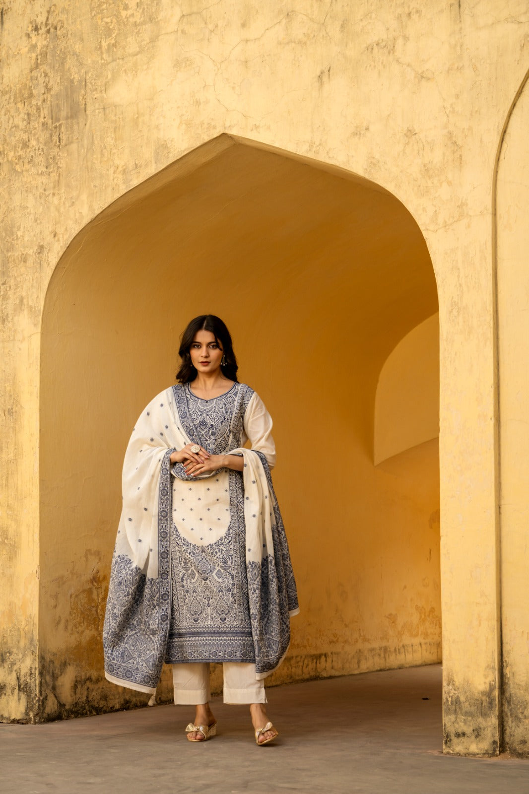 Jamdani fully weaved with mul lining three piece set (A1823)