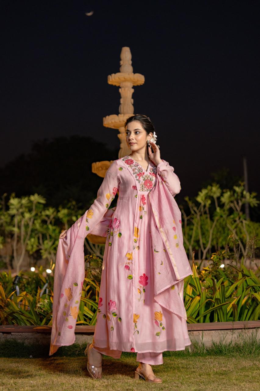 Pink pure mul chanderi with full thread embroidery on neck line designer three piece set (P1897)