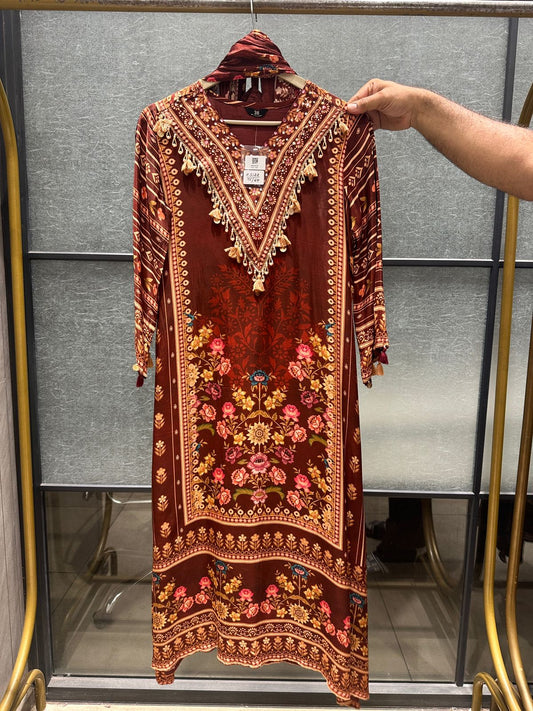 Natural crape with mul lining beautiful three piece set (C235)