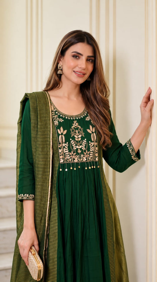 Pure mul chanderi with lining A line pattern three piece set (C770)