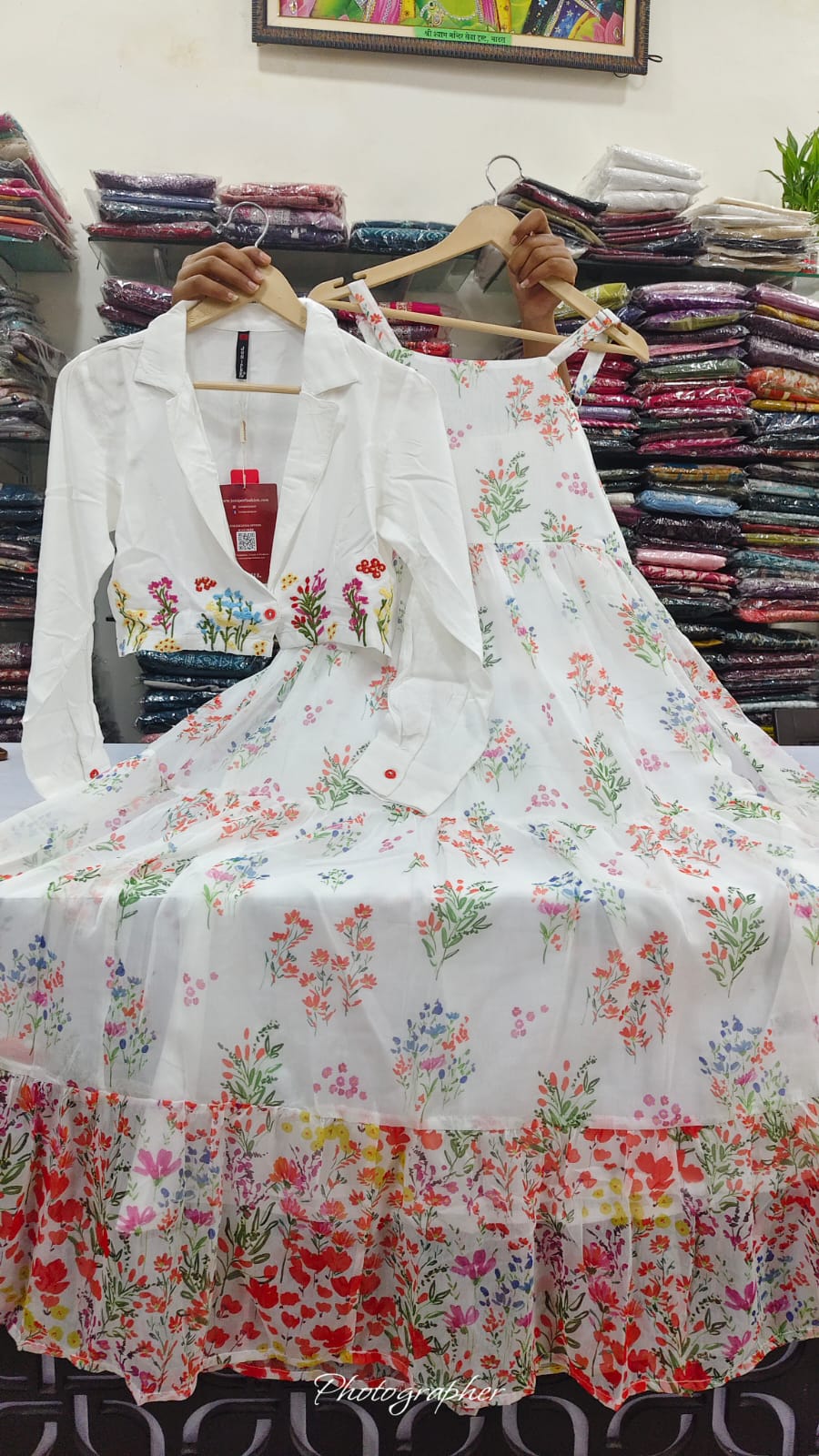 Pure chiffon with detachable shrug smart dress (B735)