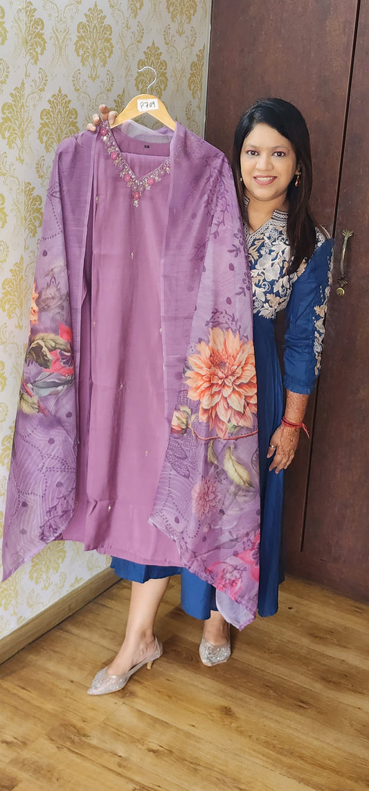 Light lilac pure muslin with digital print dupatta three piece set (P1220)