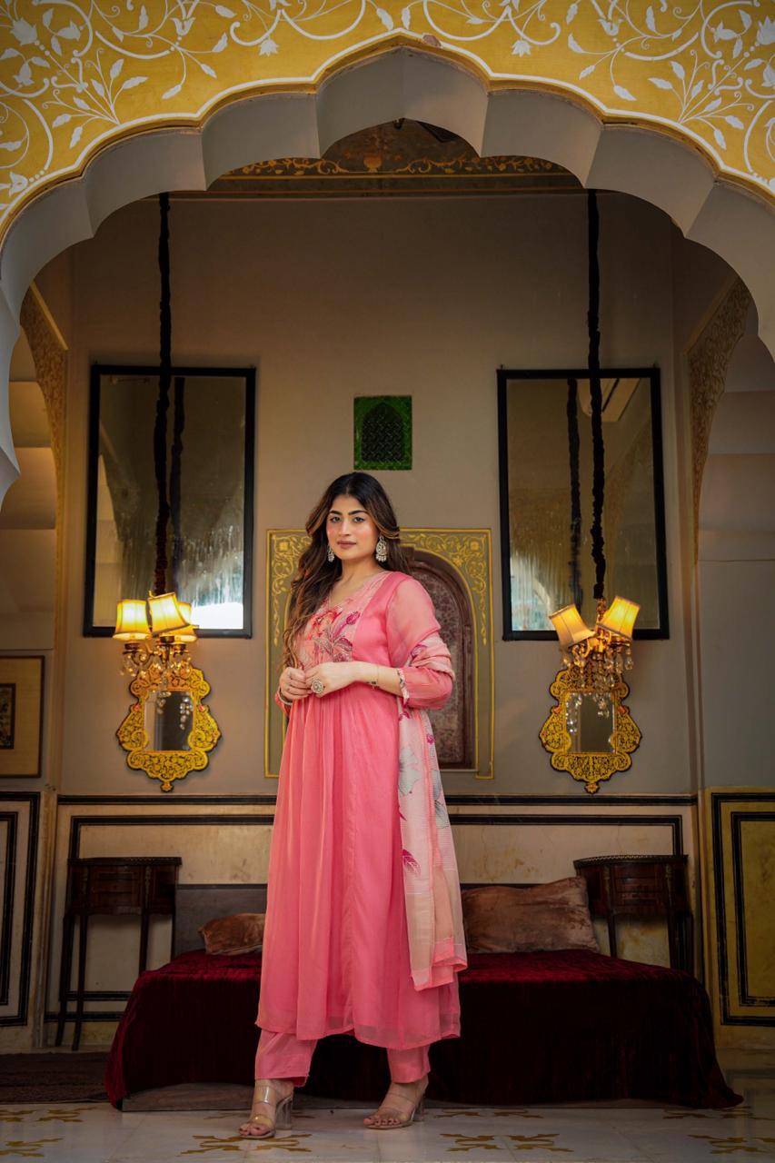 Light pink glass oraganza designer three piece set (A1237)