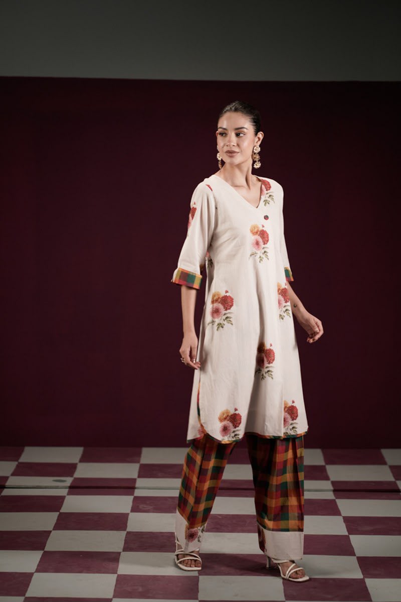 Mul cotton with lining mugal butta paired with designer farshi salwar smart two piece cordset (S130)