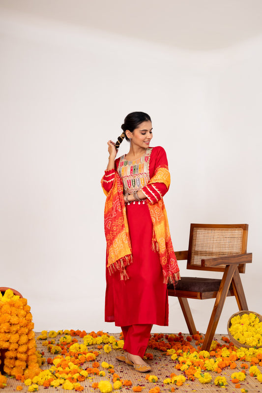Red muslin with lining and bandani dupatta three piece set (A1003)