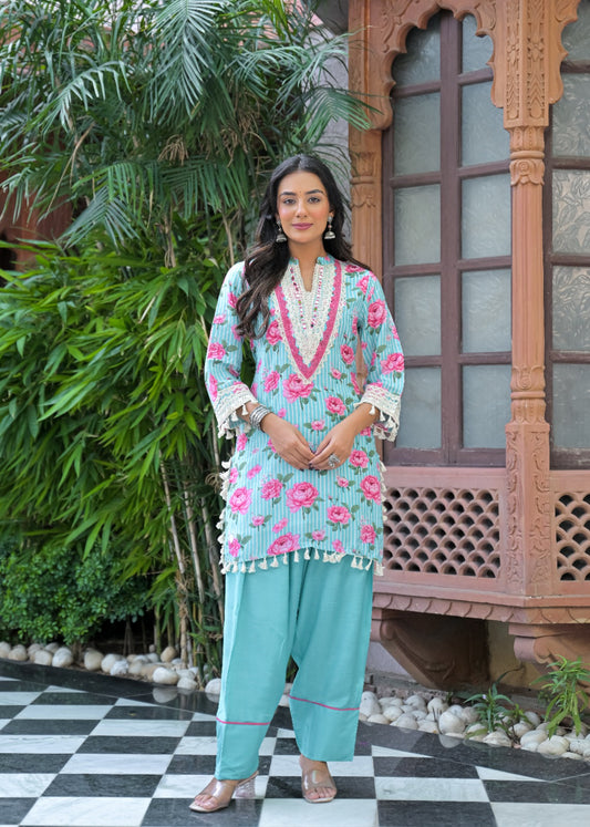 Pure muslin with lining and farshi salwar with dupatta very beautiful three piece set (C202)