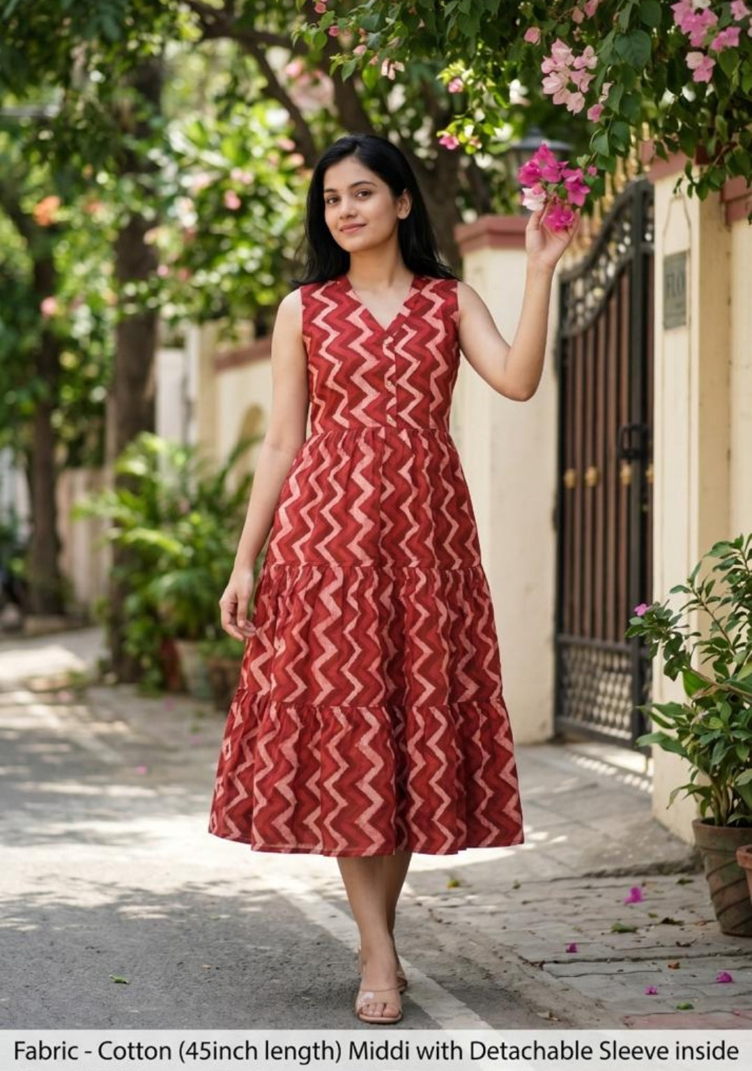 Cotton one piece dress with detachable sleeves (B696)