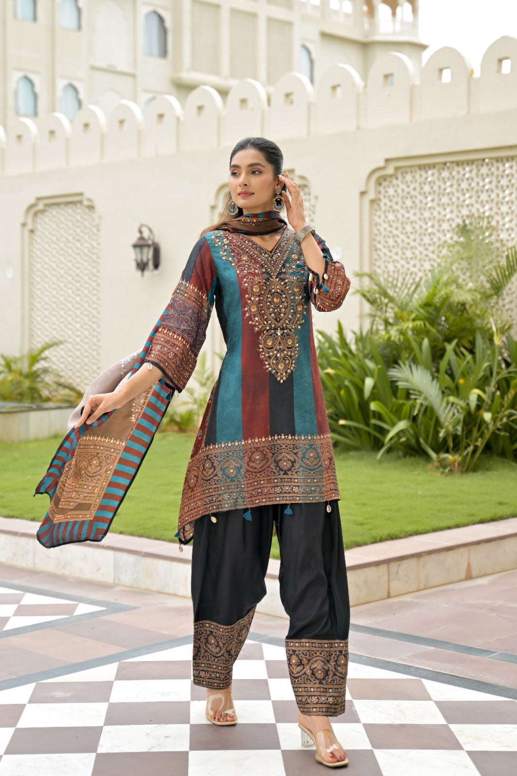 Russian silk with hand work and paired with farshi salwar three piece set (C468)