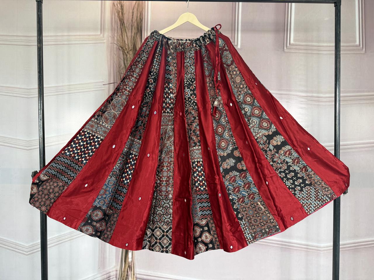 Gaji silk & ajrakh kali skirt 
Flair:4 mtr
Kali:24
Waist:44 (upto 46 size)
Length:42 (S229)
