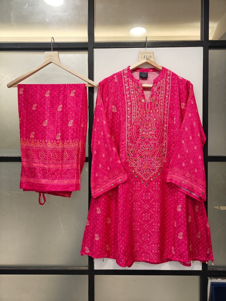 Pure crape bandani print smart two piece cordset (B979)