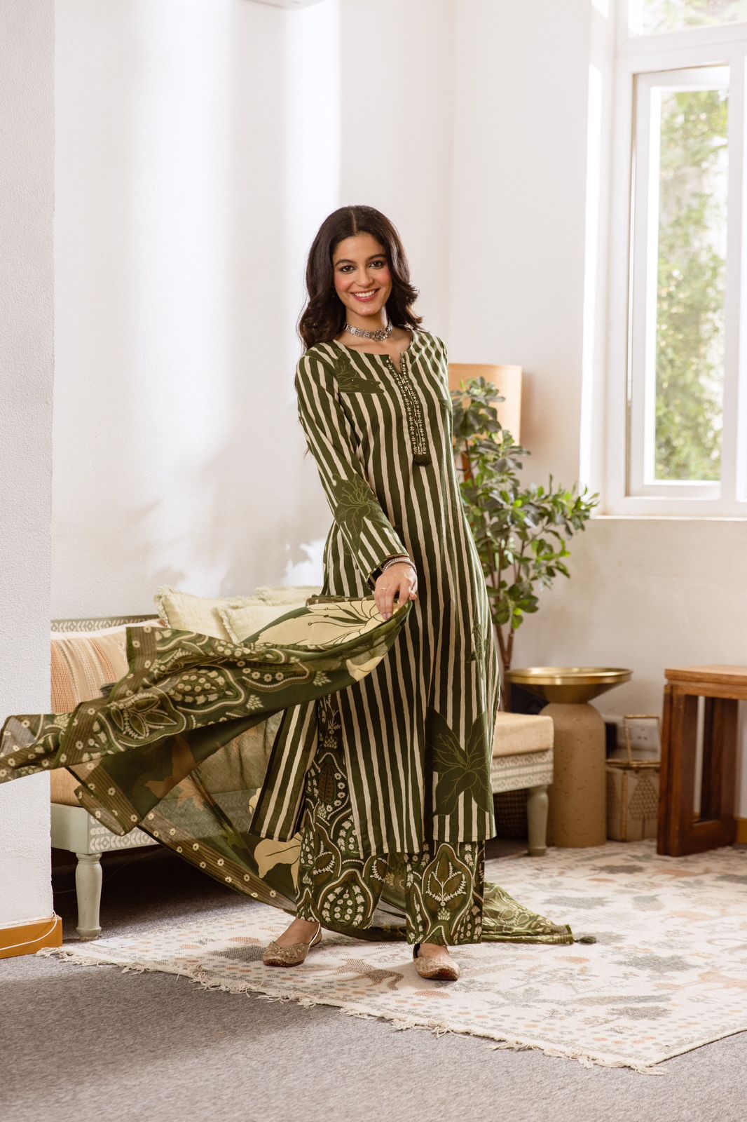 Chutni green colour pure cotton digital print three piece set A(1334)